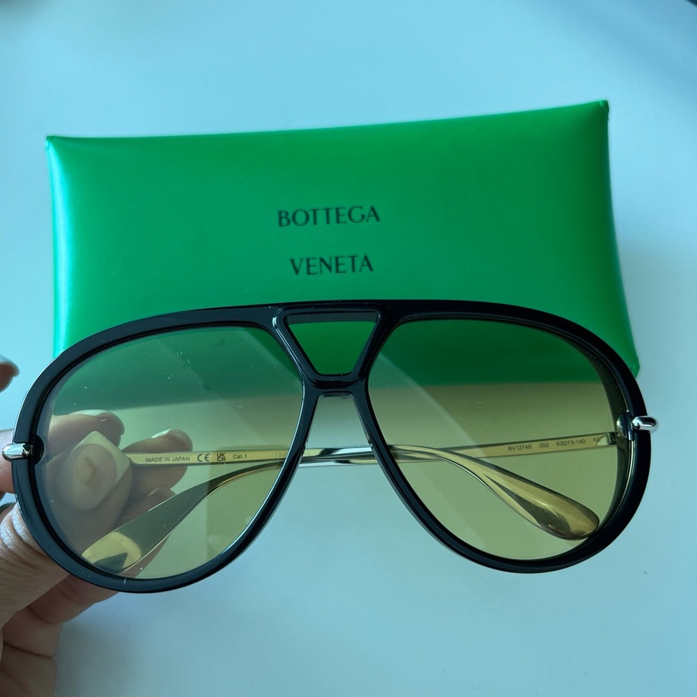 Bottega Veneta aviator sunglasses with green lenses